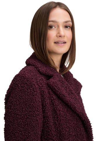 BETTY & CO Mantel in aubergine