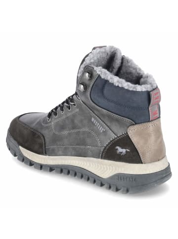 Mustang Stiefel mit Warmfutter in grau