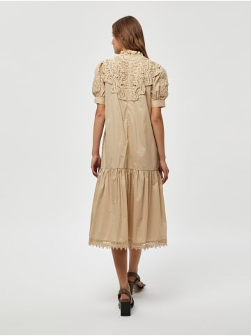 minus Kleid in Sandshell Beige