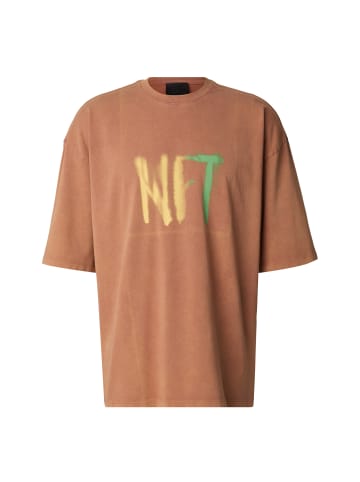 2Y Premium 2Y Premium T-Shirts in orange