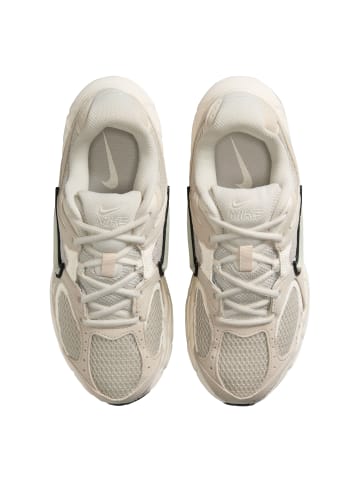 Nike Laufschuh in Creme