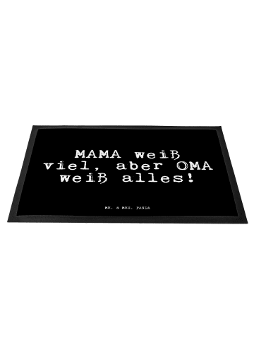 Mr. & Mrs. Panda Fußmatte MAMA weiß viel, aber... mit Spruch in Schwarz