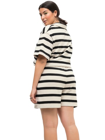 Studio Untold Shorts in cremé