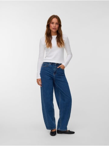 Vero Moda Mom Jeans in Medium Blue Denim