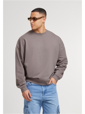 DEF DEF DEF Basic Crewneck Pullover in tornado