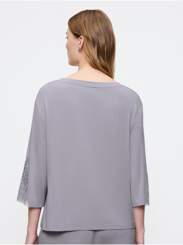 Triumph Longsleeve Aura Spotlight Top in GREY SHADOW