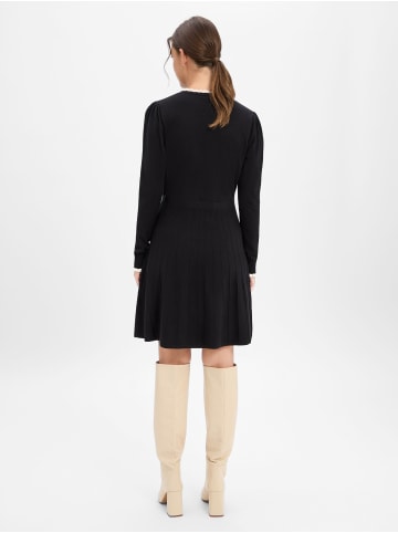 Marie Lund Strickkleid in schwarz - 0003