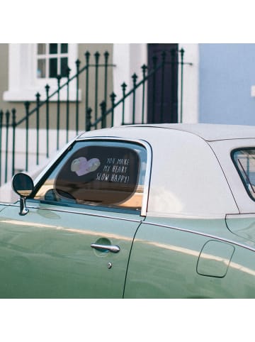 Mr. & Mrs. Panda Auto Sonnenblende Faultiere Herz mit Spruch in Schwarz