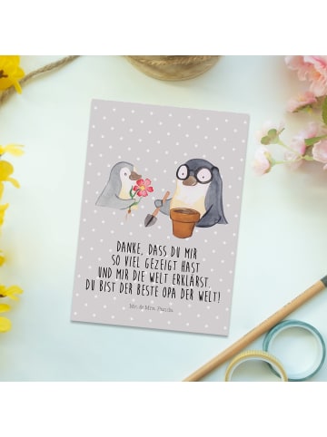 Mr. & Mrs. Panda Postkarte Pinguin Opa Blumen pflanzen mit Spruch in Grau Pastell