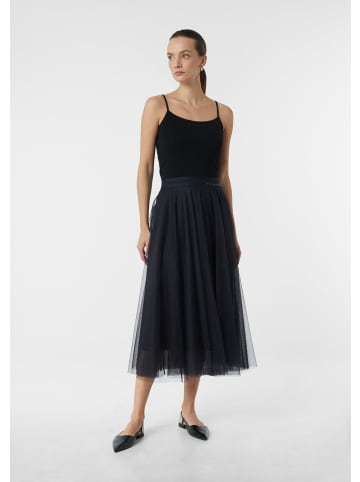 comma Rock in 5976_navy