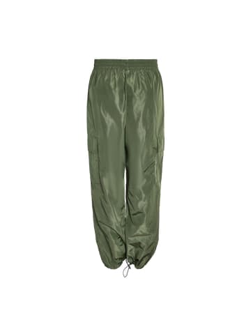 Noisy may Hose in kombu green