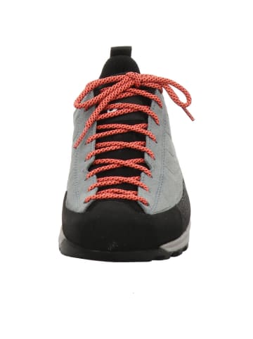SCARPA Wanderschuh in grau