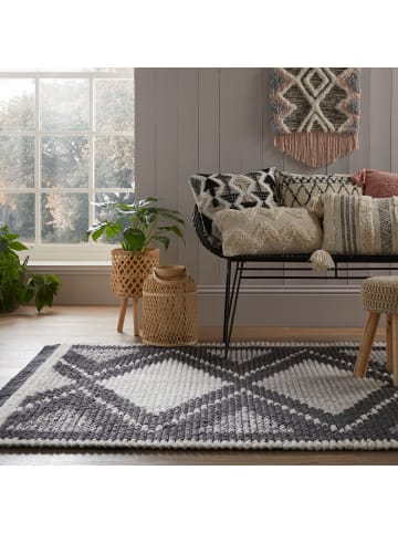 KADIMA DESIGN Eleganter SWALE Teppich mit Quasten und Textur