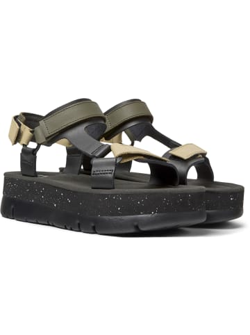 Camper Sandalen " Oruga Up " in Schwarz