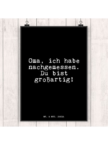 Mr. & Mrs. Panda Plakat Oma, ich habe nachgemessen.... mit Spruch in Schwarz