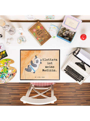 Mr. & Mrs. Panda schreibtischunterlage Panda Klettern Design mit... in Weiß