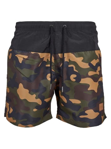 Urban Classics Badeshorts in blk/woodcamo