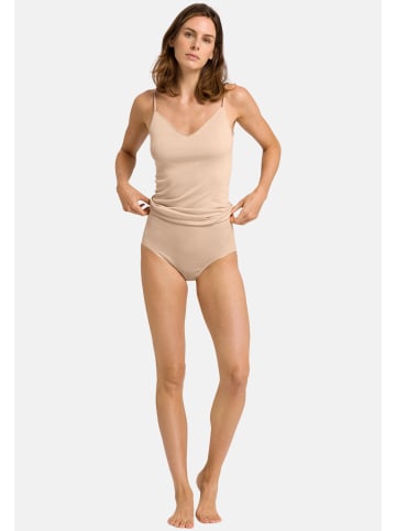 Hanro Spaghetti Top Cotton Seamless in Skin