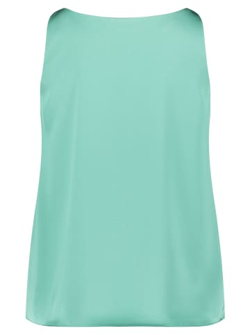 Vera Mont Satin-Bluse mit V-Ausschnitt in Silky Green