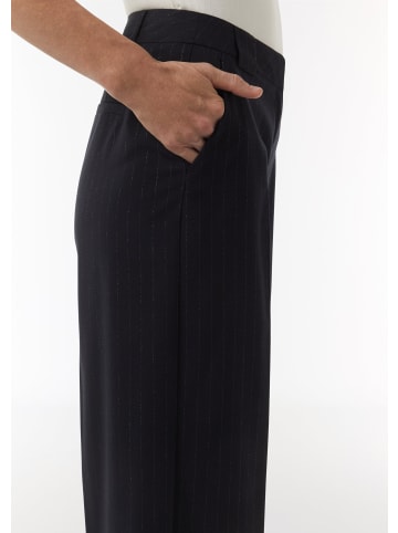comma Hose lang in Blau