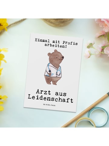 Mr. & Mrs. Panda Ansichtskarte Arzt Leidenschaft mit Spruch in Weiß