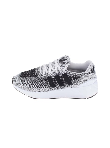 adidas Schuhe Swift Run 22 in Weiß