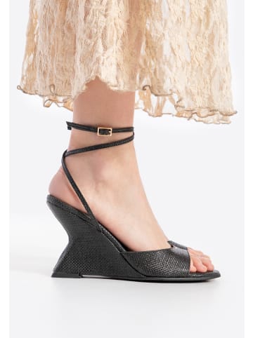 Wittchen Women's wedge sandals made of eco-leather cream in Black