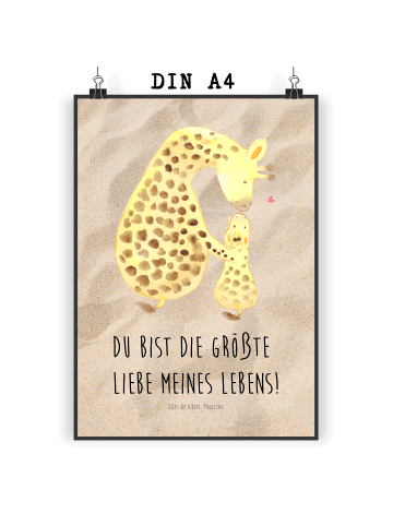 Mr. & Mrs. Panda Poster Giraffe Kind mit Spruch in Sandig