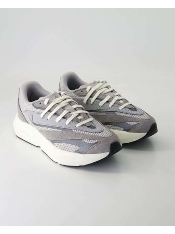 adidas Laufschuhe in Grau