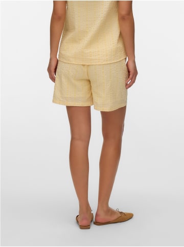 mama licious Shorts in Mellow Yellow