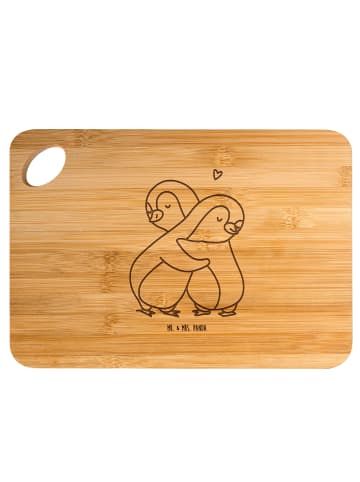 Mr. & Mrs. Panda Frühstücksbrett Pinguine Kuscheln ohne Spruch in Braun