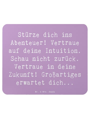 Mr. & Mrs. Panda Mauspad Spruch Tapferkeit und Intuition mit Spruch in Lavendeltraum