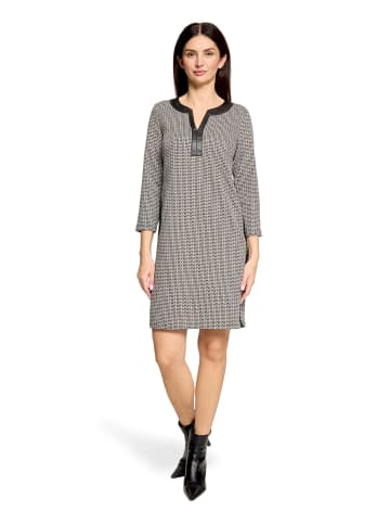 Betty Barclay Jerseykleid mit Eingrifftaschen in Weiß/Schwarz