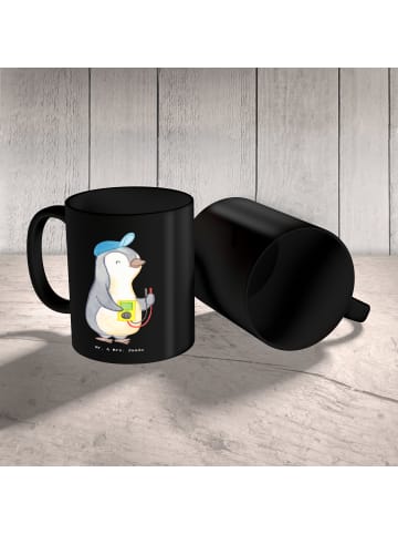 Mr. & Mrs. Panda Tasse Elektriker Herz ohne Spruch in Schwarz