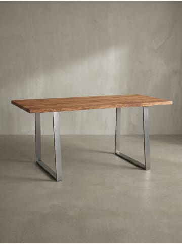 KADIMA DESIGN Esstisch Akazie Massiv, Industrial, Baumkante Handgefertigt