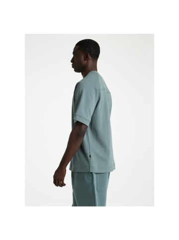 CHASIN' T-Shirt in Balsam Green