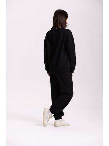Onamaste Sweatshirt Olga in Schwarz