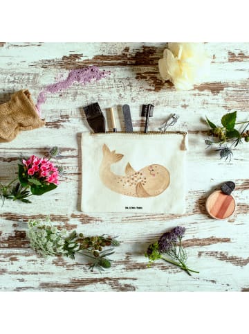 Mr. & Mrs. Panda Kulturbeutel Robbe Liegen ohne Spruch in Weiß