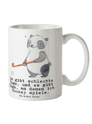 Mr. & Mrs. Panda Tasse Panda Hockey spielen mit Spruch in Weiß