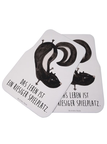 Mr. & Mrs. Panda Fußmatte Auto Stinktier Handstand mit Spruch in Weiß