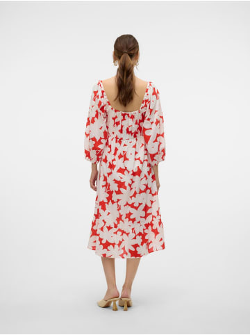 Vero Moda Kleid in Fiery Red