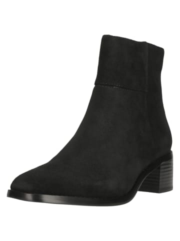 Clarks Ankle Boots Wrenn Top in 1219 Black Sde