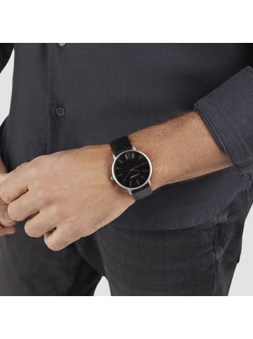 s.Oliver Armbanduhr Basic Leather in schwarz