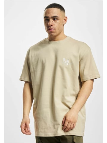 Just Rhyse Just Rhyse in wet sand