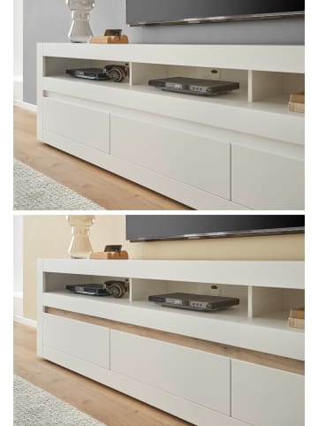 Furn.Design Wohnzimmer-Set Wandboard weiß matt, Evoke Eiche, Set 2-teilig 217 cm