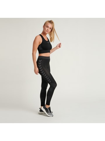 Hummel T-Shirt Hummel First Damen in BLACK