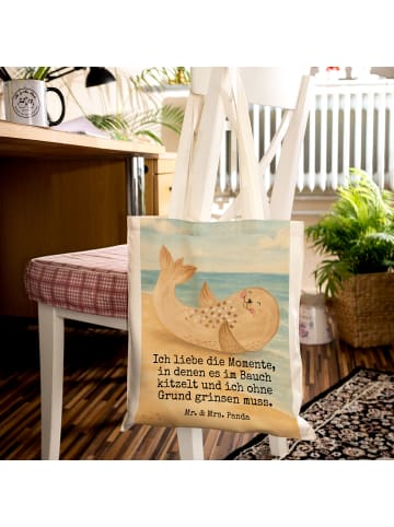 Mr. & Mrs. Panda Tragetasche Robbe Liegen Design mit Spruch in Weiß