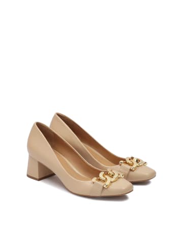 Kazar Pumps in Beige