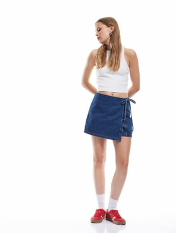 KOTON KURZHOSEN in Dunkles Indigo