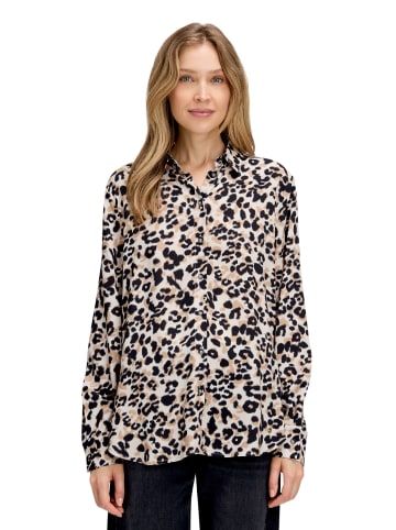 BETTY & CO Hemdbluse mit Print in Beige/Schwarz